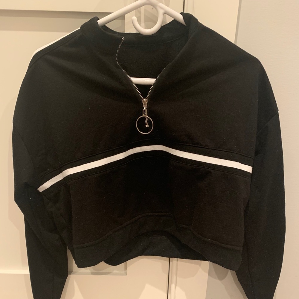 Black cropped “sweatshirt”